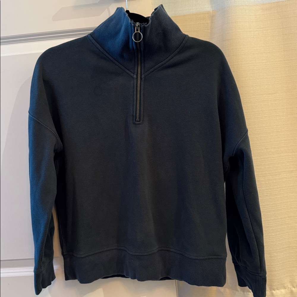 Athleta quarter zip pullover sweatshirt navy size small EUC